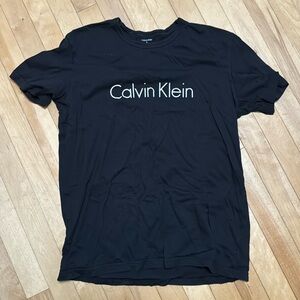 Calvin Klein tshirt